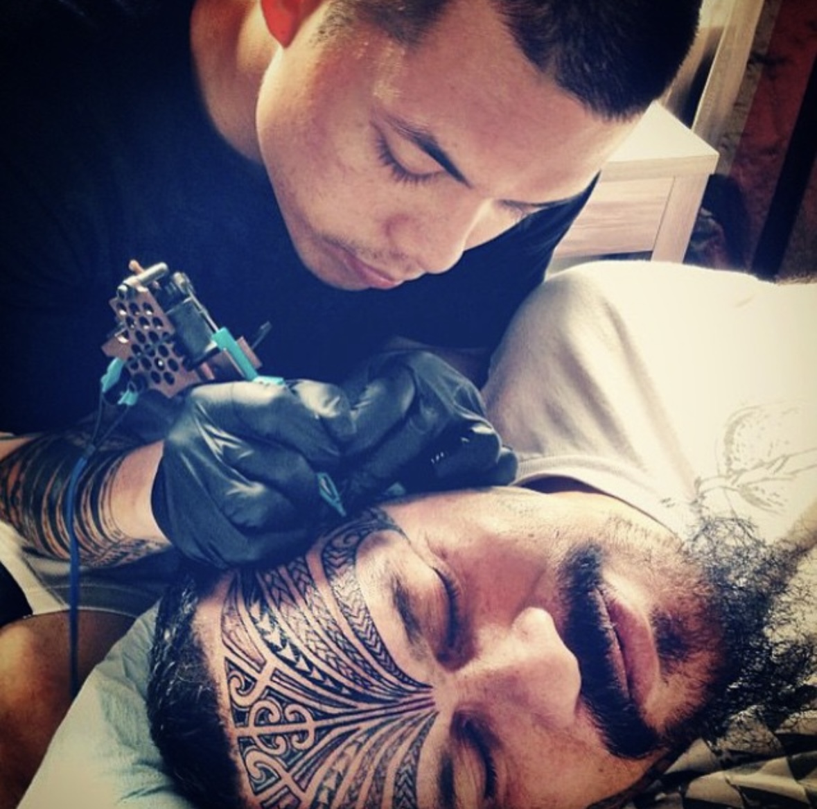 Polynesian tattoo artist portrait of Joshawa Elsas – IslandTAT San Diego
